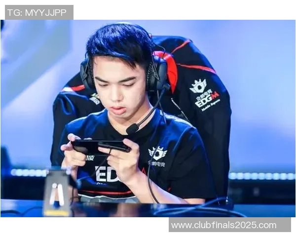 EDG在高校联赛中的表现分析与状态评估探讨 EDG在高校联赛中的表现分析与状态评估探讨