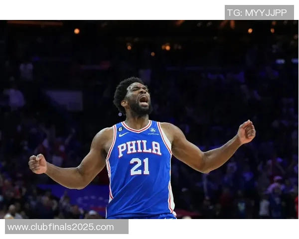 乔尔恩比德在NBA的崛起与影响力分析：从新秀到超级巨星的成长之路