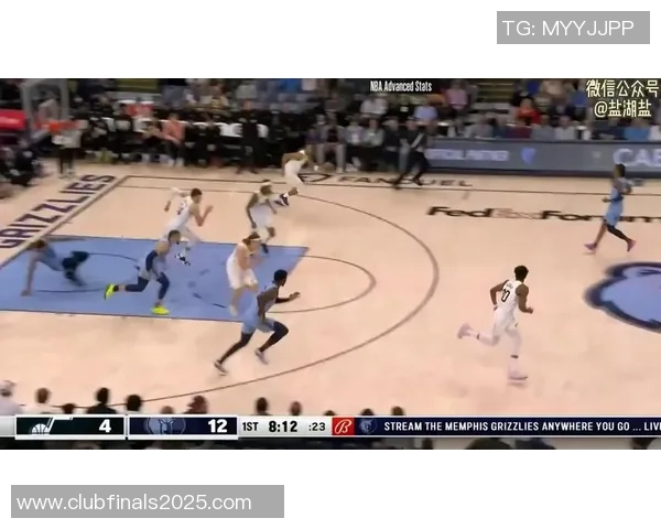 勇士与灰熊激战正酣虎扑热议赛场精彩瞬间与球员表现